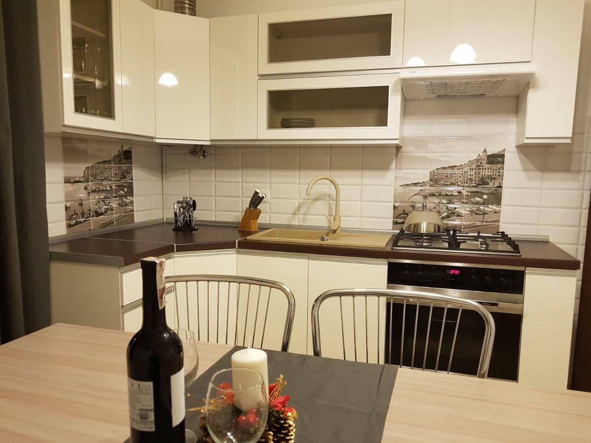 Kaja Apartamenty Legnica Buitenkant foto
