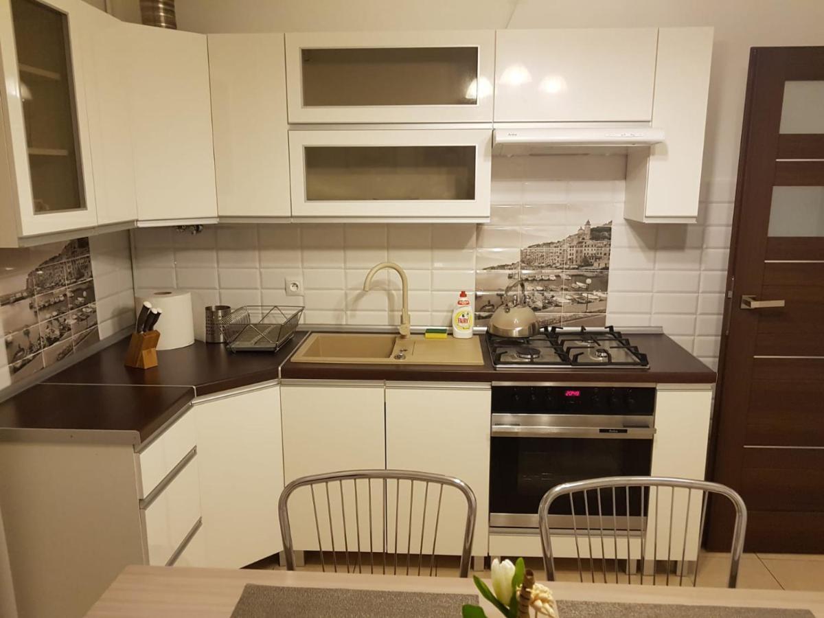 Kaja Apartamenty Legnica Buitenkant foto